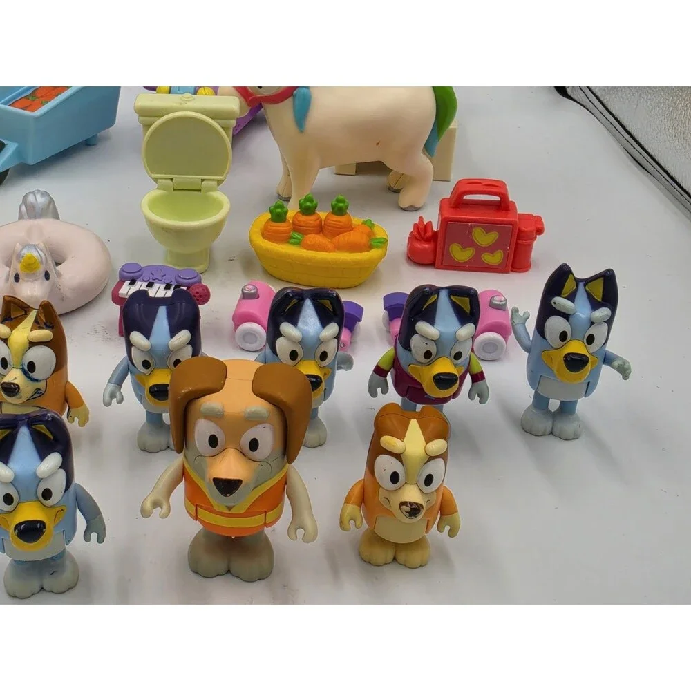 Bluey & Friends Figures & Furniture Lot 30 Plus Pieces Helicopter Horse Toilet